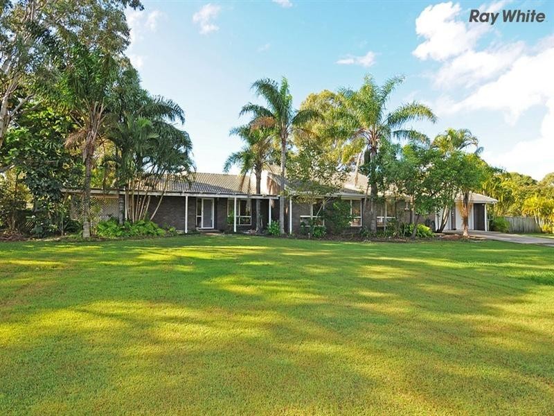 16 Garden Drive, Urangan QLD 4655