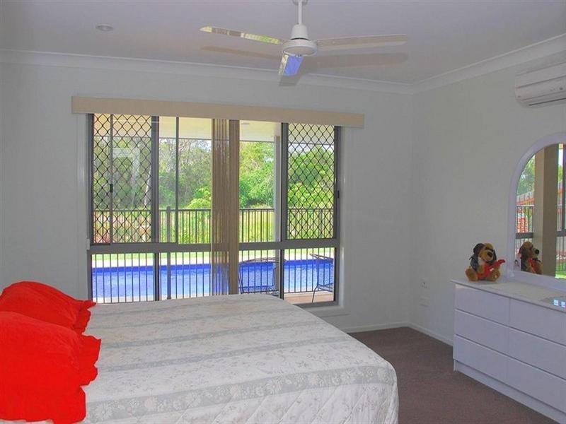 22 Spinnaker Drive, Point Vernon QLD 4655