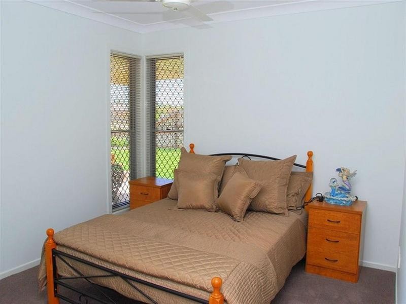 22 Spinnaker Drive, Point Vernon QLD 4655