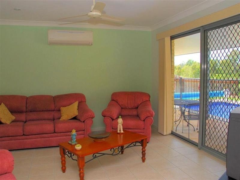 22 Spinnaker Drive, Point Vernon QLD 4655