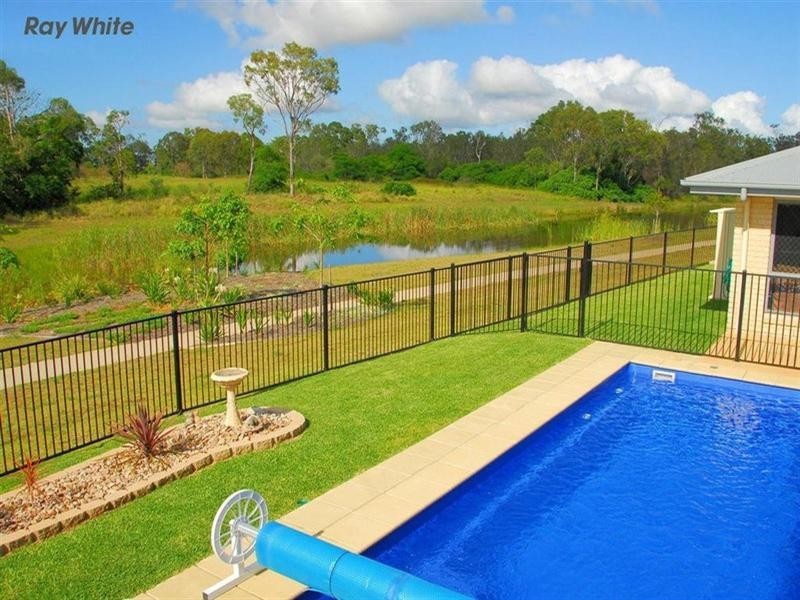 22 Spinnaker Drive, Point Vernon QLD 4655