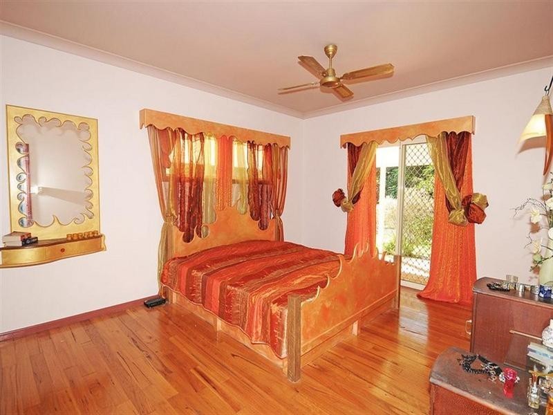 34 Senor Avenue, Urangan QLD 4655