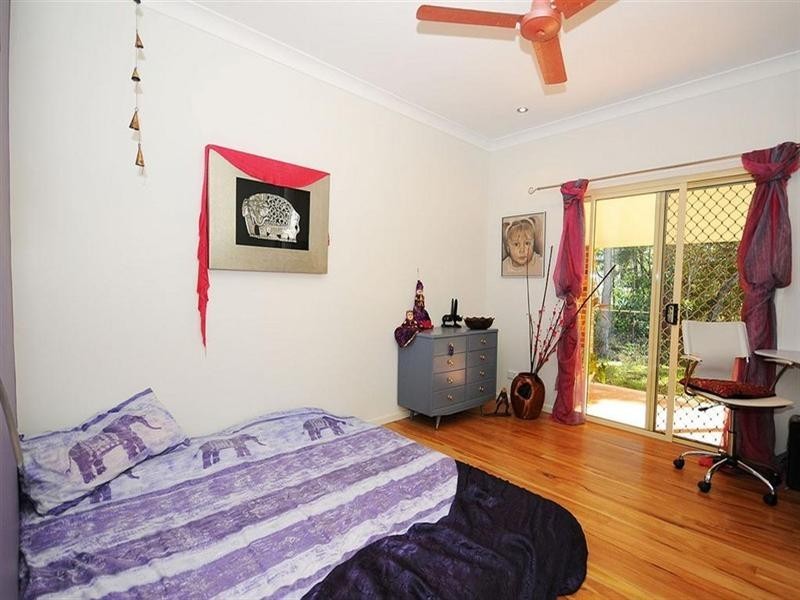 34 Senor Avenue, Urangan QLD 4655