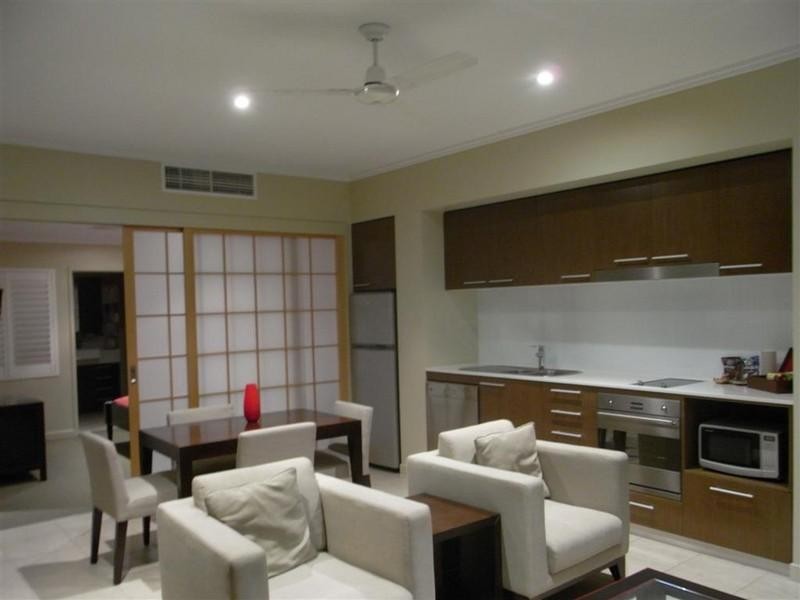 417/569 Charlton Esplanade, Urangan QLD 4655