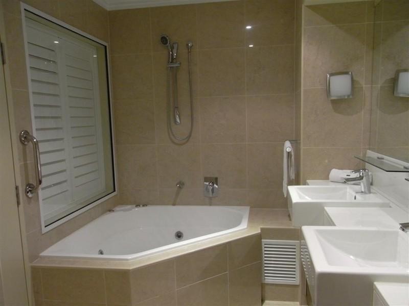 417/569 Charlton Esplanade, Urangan QLD 4655