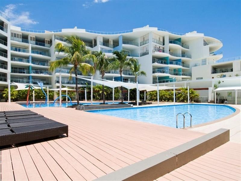 417/569 Charlton Esplanade, Urangan QLD 4655