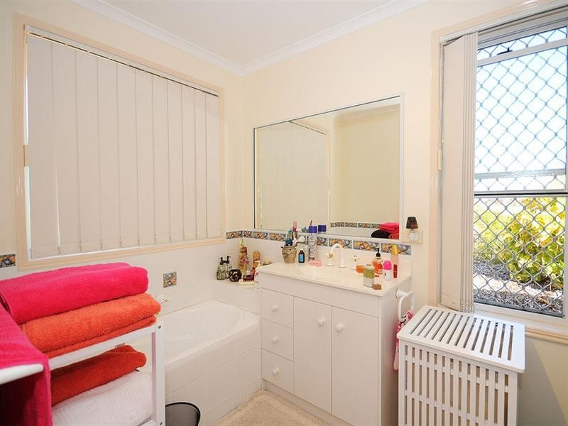 1/36 Truro Street, Torquay QLD 4655