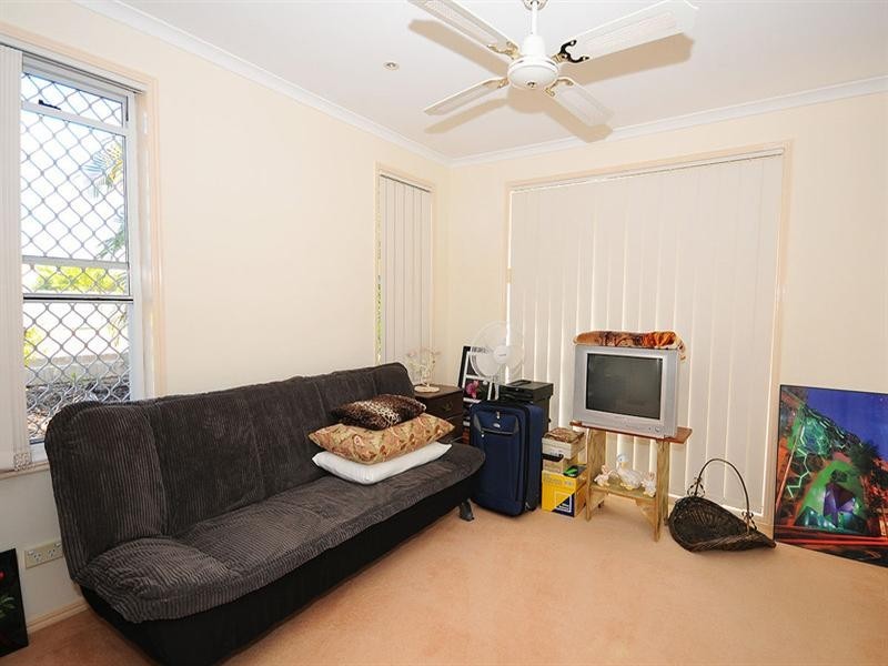 1/36 Truro Street, Torquay QLD 4655