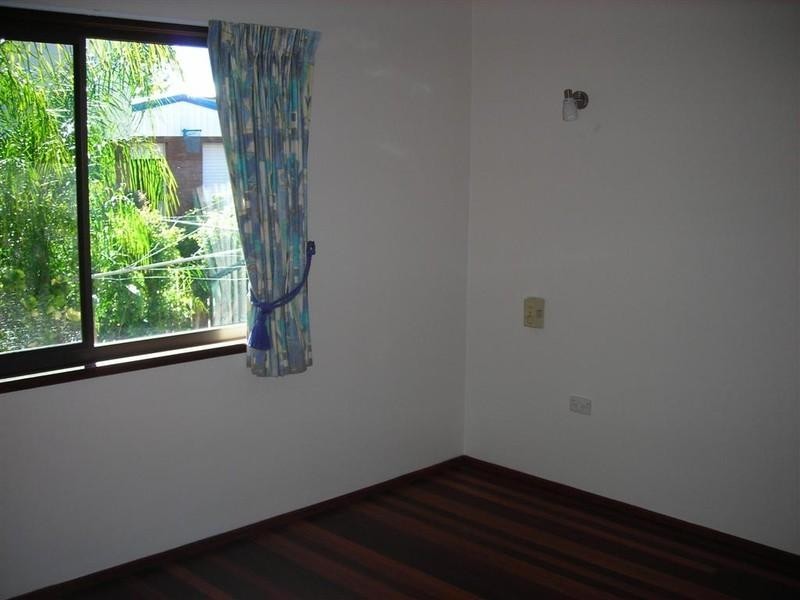 1 Esplanade, Point Vernon QLD 4655