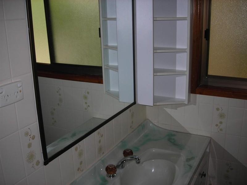 1 Esplanade, Point Vernon QLD 4655