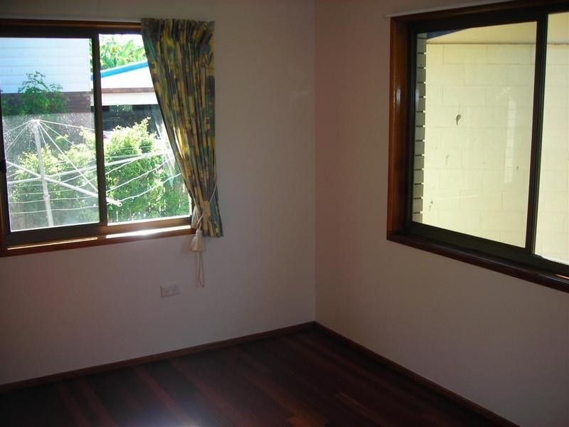 1 Esplanade, Point Vernon QLD 4655