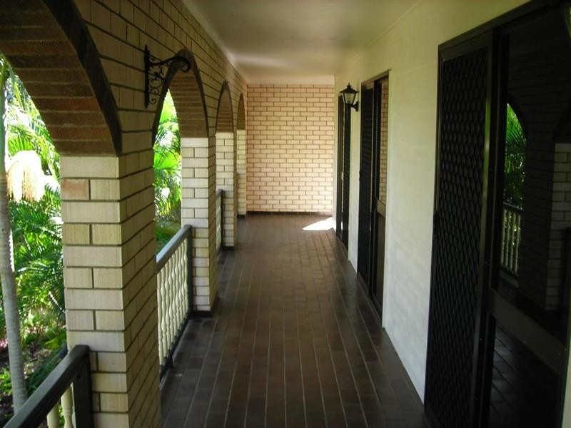 1 Esplanade, Point Vernon QLD 4655