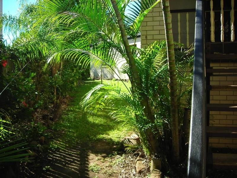 1 Esplanade, Point Vernon QLD 4655