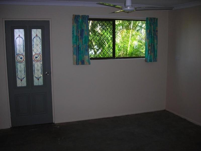 1 Esplanade, Point Vernon QLD 4655