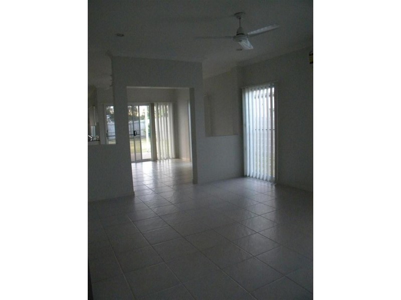 8 HELM, Toogoom QLD 4655