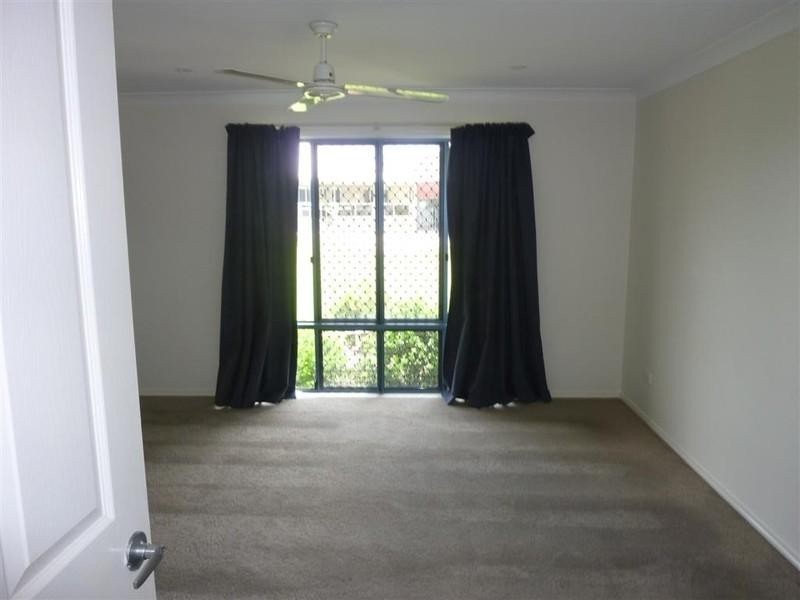 4 BONNIE, Craignish QLD 4655