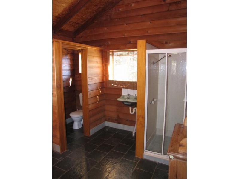 17 Jacqueline Drive, Pacific Haven QLD 4659