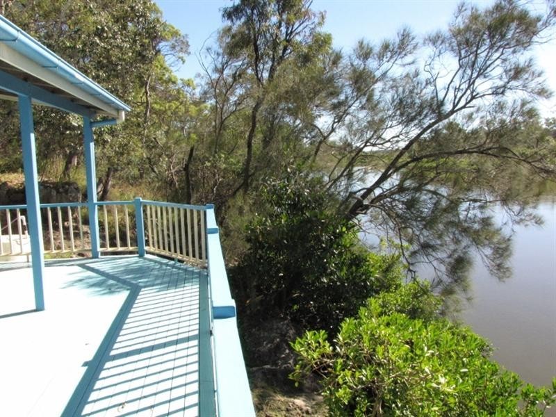 17 Jacqueline Drive, Pacific Haven QLD 4659