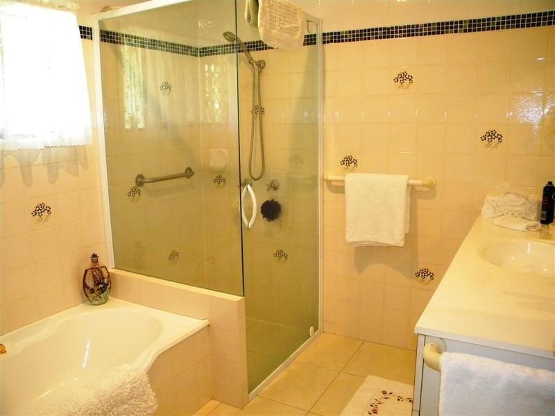 198 Denmans Camp Road, Wondunna QLD 4655