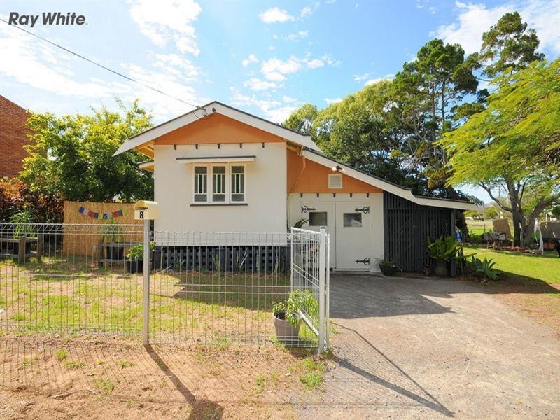 8 Stephenson Street, Scarness QLD 4655