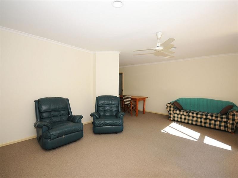 25 Honeysuckle Avenue, Kawungan QLD 4655