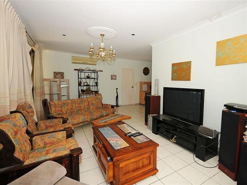 18 Urraween Road, Urraween QLD 4655