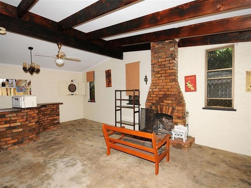 18 Urraween Road, Urraween QLD 4655