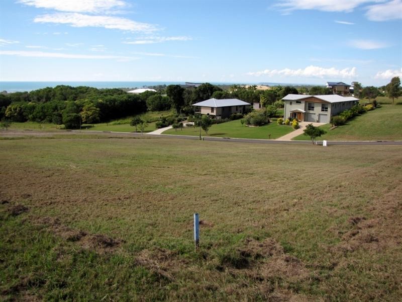 4 Edgewater Court, Craignish QLD 4655