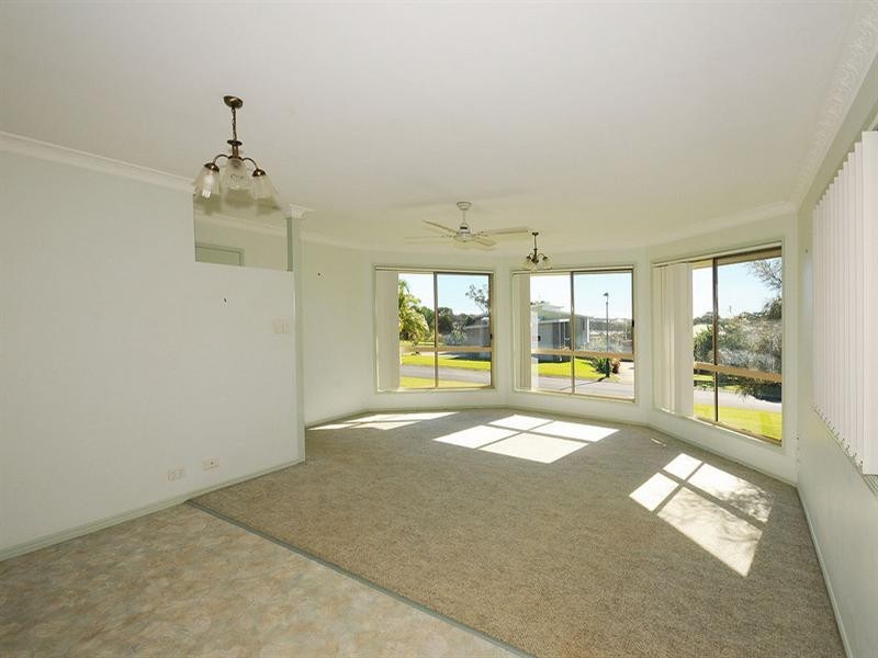 6 Queensbury Grove, Urraween QLD 4655