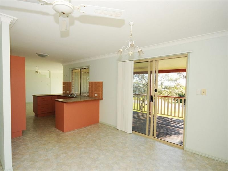 6 Queensbury Grove, Urraween QLD 4655