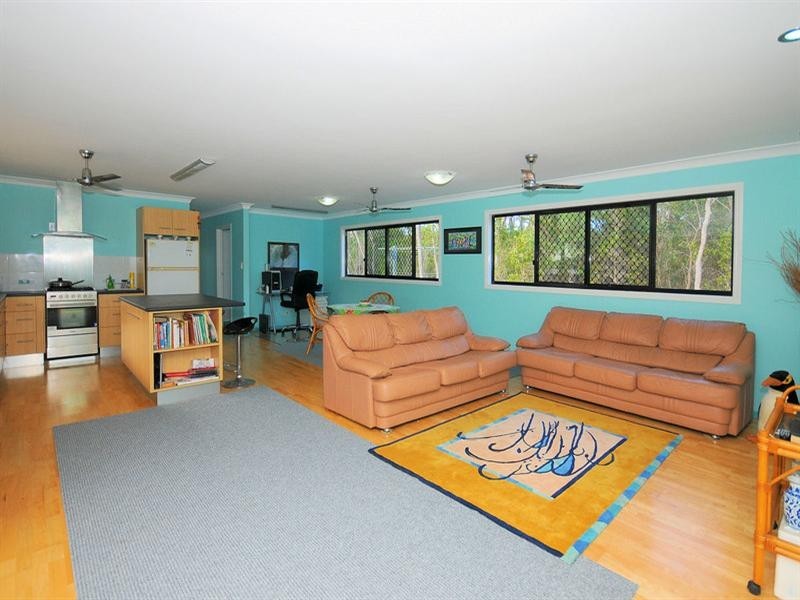 49 Maddever Road, Booral QLD 4655