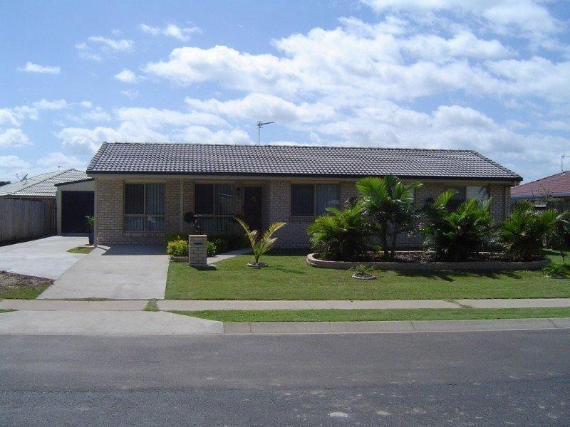 206 Pulgul Street, Urangan QLD 4655