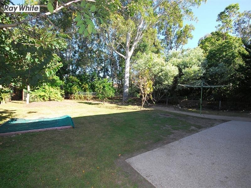 15 Flinders Street, Point Vernon QLD 4655