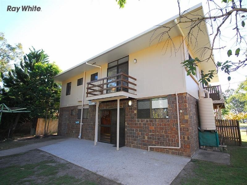 15 Flinders Street, Point Vernon QLD 4655