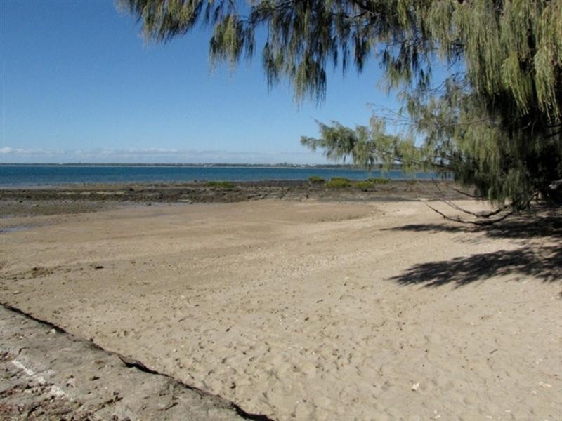 15 Flinders Street, Point Vernon QLD 4655