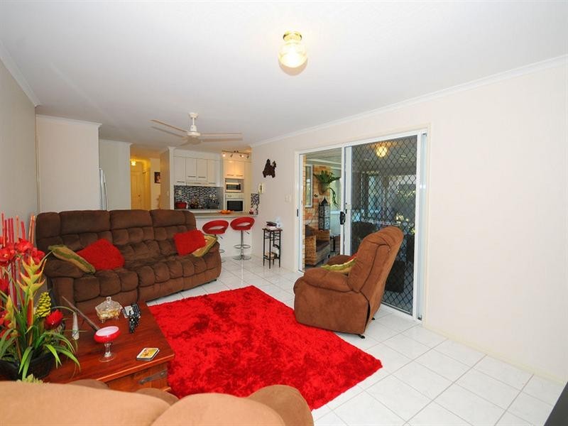 16 Bushlark Avenue, Eli Waters QLD 4655