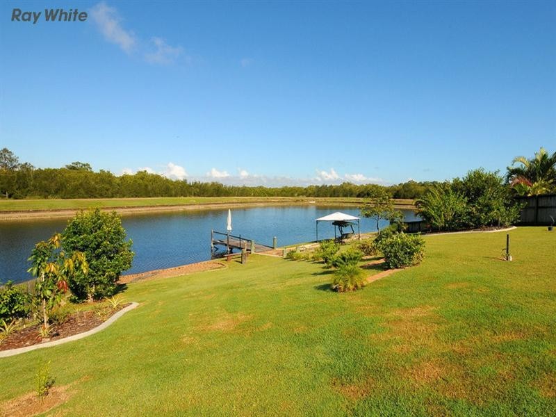 16 Bushlark Avenue, Eli Waters QLD 4655