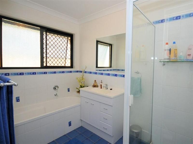 5 Bowarrady Court, River Heads QLD 4655