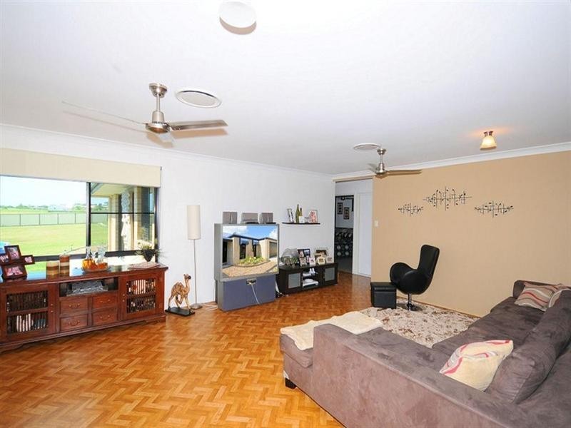 5 Bowarrady Court, River Heads QLD 4655