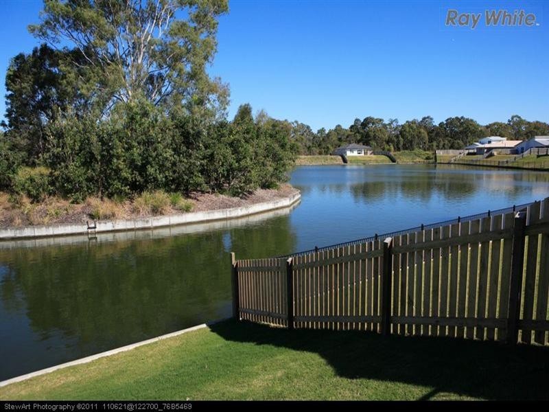 35 Northshore Avenue, Toogoom QLD 4655