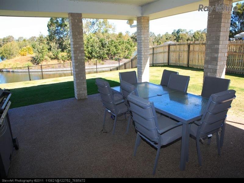 35 Northshore Avenue, Toogoom QLD 4655