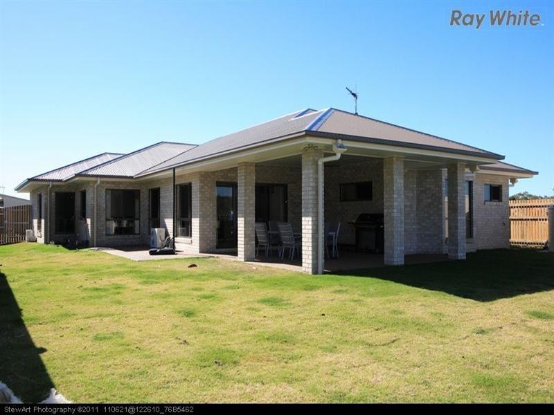 35 Northshore Avenue, Toogoom QLD 4655