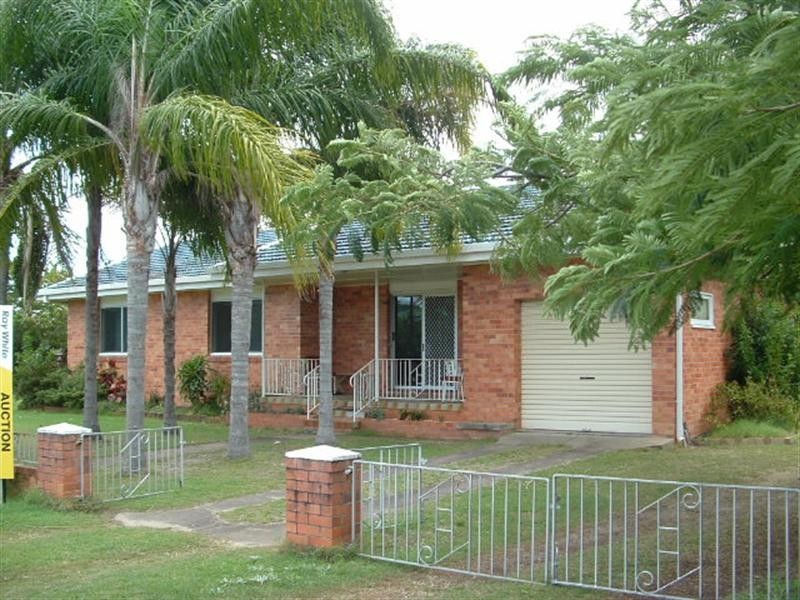 48-50 Ocean Street, Torquay QLD 4655