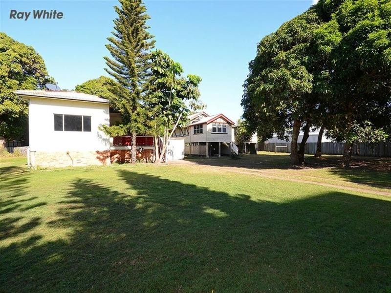 21 and 23 Hibiscus Street, Urangan QLD 4655