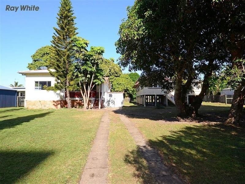 21 and 23 Hibiscus Street, Urangan QLD 4655