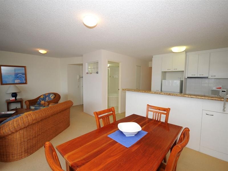 Unit 2 Break Free Resort Bucaneer Drive, Urangan QLD 4655