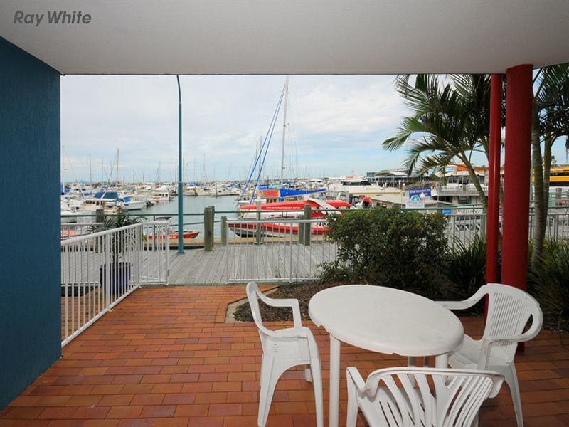 Unit 2 Break Free Resort Bucaneer Drive, Urangan QLD 4655