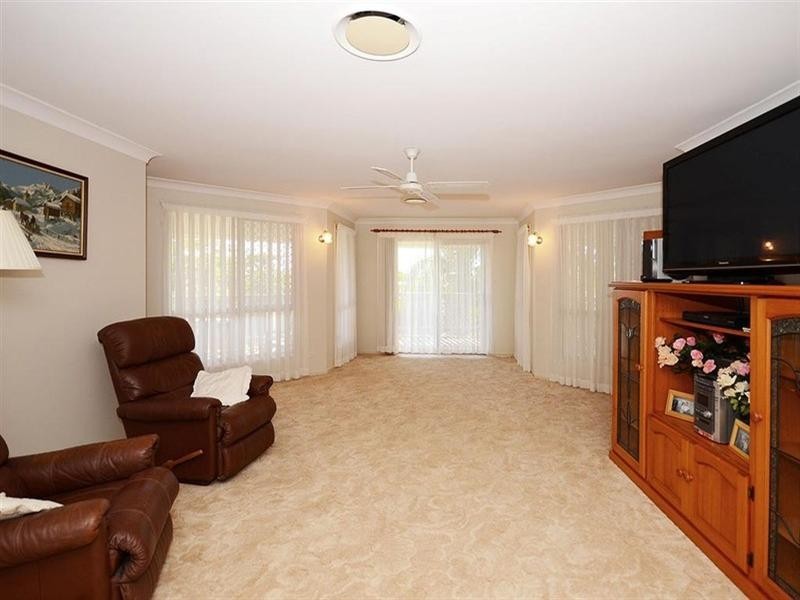 32 Johnston Boulevard, Urraween QLD 4655