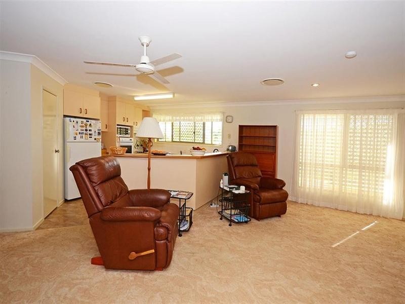 32 Johnston Boulevard, Urraween QLD 4655