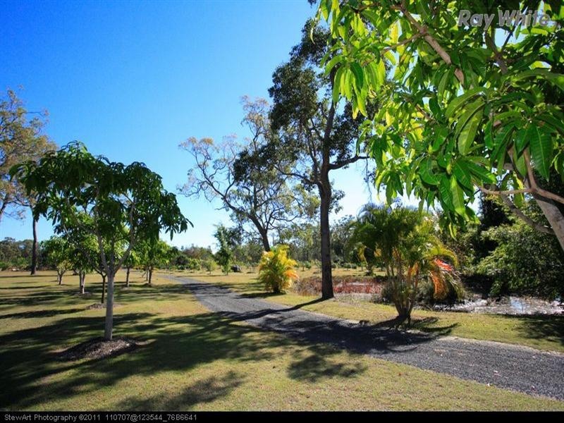 300 Pacific Haven Circuit, Pacific Haven QLD 4659